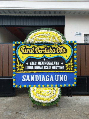 Papan Bunga Duka di Kairatu Barat